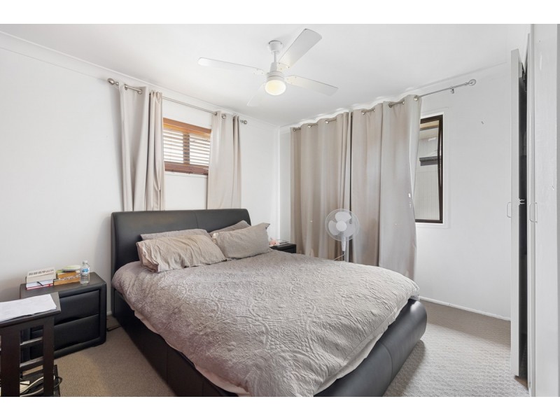 57 Cavell Street, Birkdale QLD 4159