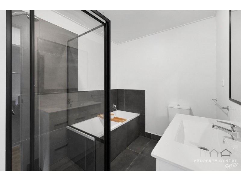 31 Channel Street, Russell Island QLD 4184