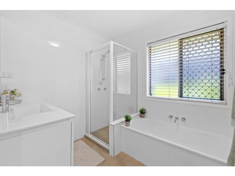 19 Grosvenor Court, Wellington Point QLD 4160