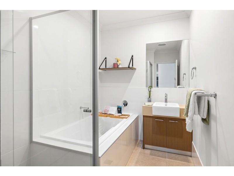 49 Sugargum Avenue, Mount Cotton QLD 4165