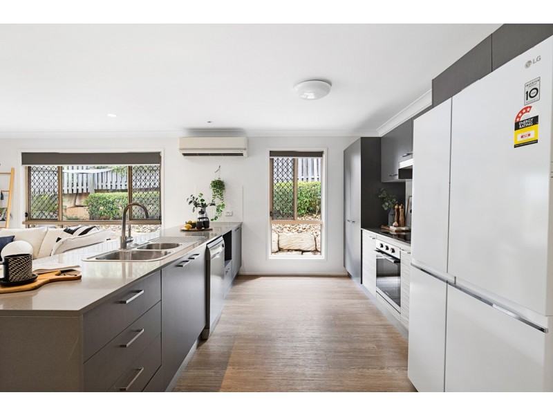 2 Hoop Pine Street, Mount Cotton QLD 4165