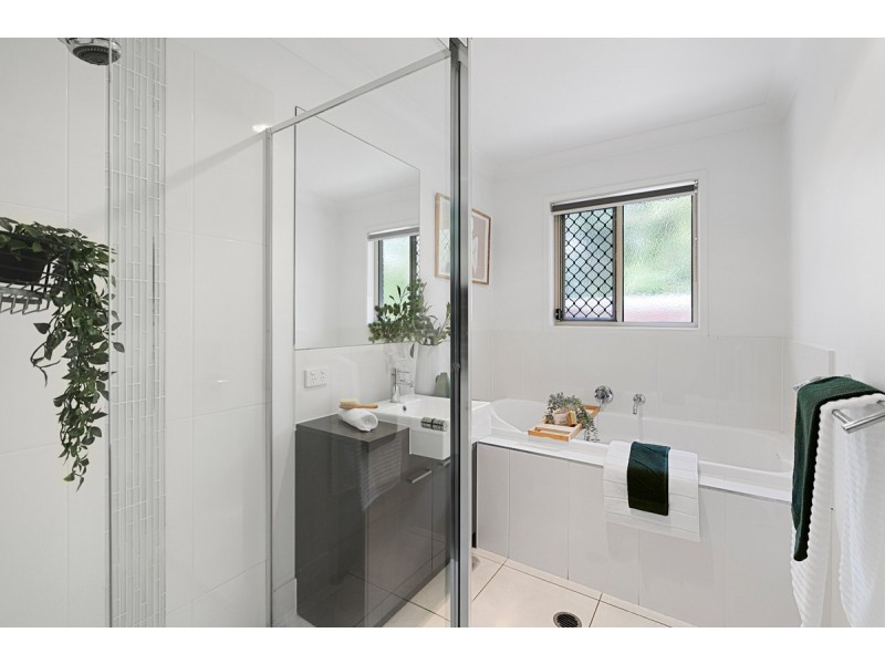 2 Hoop Pine Street, Mount Cotton QLD 4165