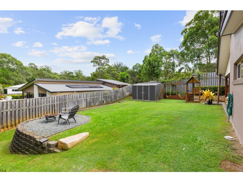 2 Hoop Pine Street, Mount Cotton QLD 4165