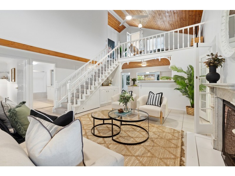 35 Agnes Street, Birkdale QLD 4159