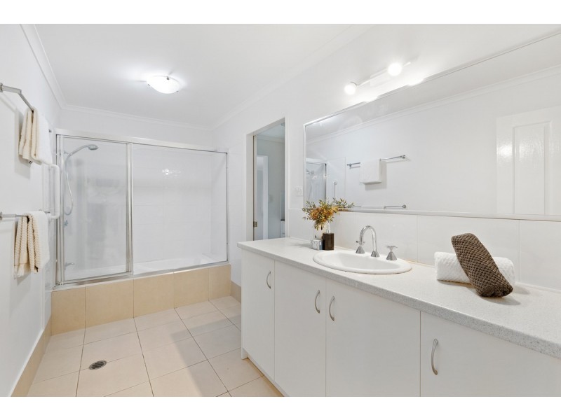 35 Agnes Street, Birkdale QLD 4159