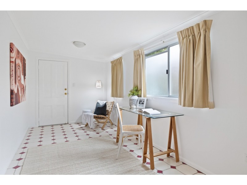 35 Agnes Street, Birkdale QLD 4159