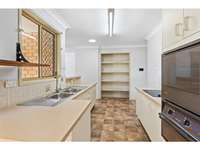 201 Railway Parade, Thorneside QLD 4158