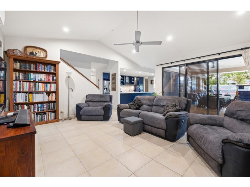 8 Whepstead Avenue, Wellington Point QLD 4160