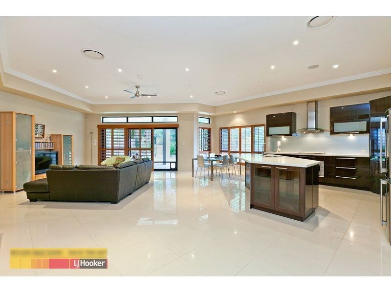 26 Yorston Place, Ormiston QLD 4160