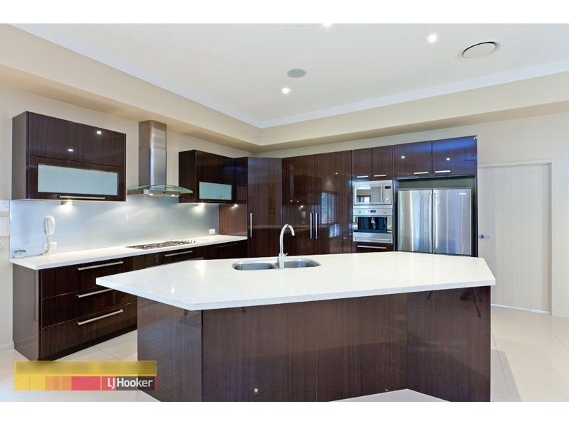 26 Yorston Place, Ormiston QLD 4160