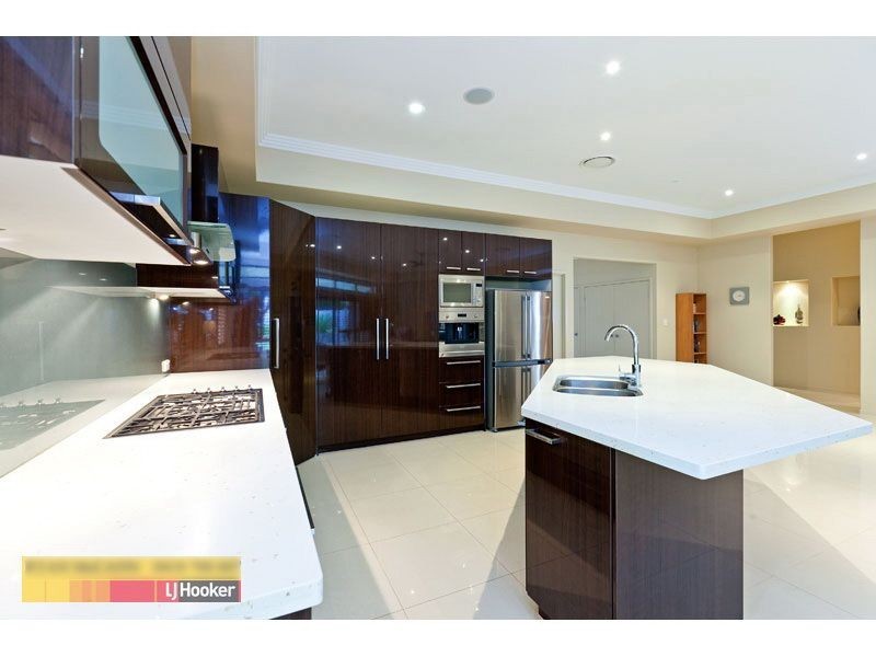 26 Yorston Place, Ormiston QLD 4160