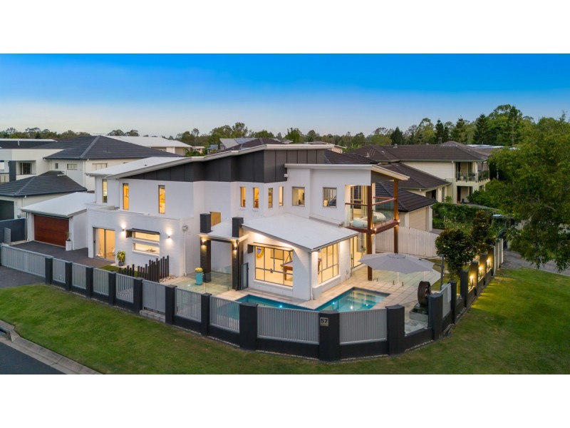 130 Burdekin Drive, Sinnamon Park QLD 4073