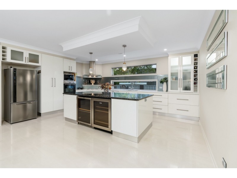 130 Burdekin Drive, Sinnamon Park QLD 4073