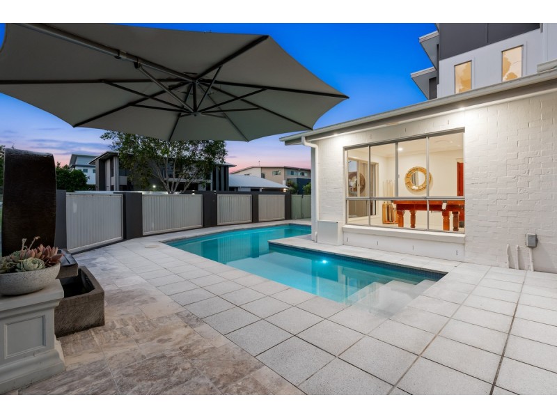 130 Burdekin Drive, Sinnamon Park QLD 4073