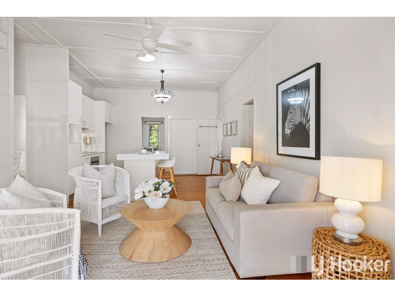 132 Main Street, Redland Bay QLD 4165