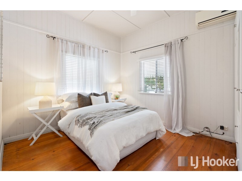 132 Main Street, Redland Bay QLD 4165