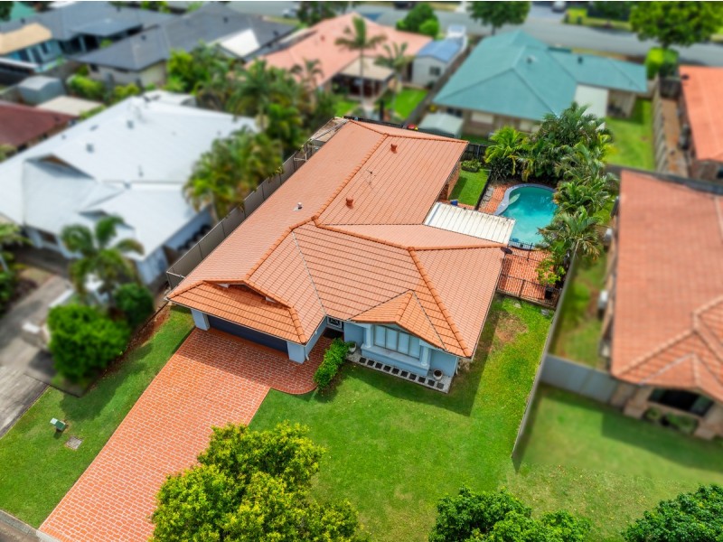 10 Lanyard Place, Redland Bay QLD 4165