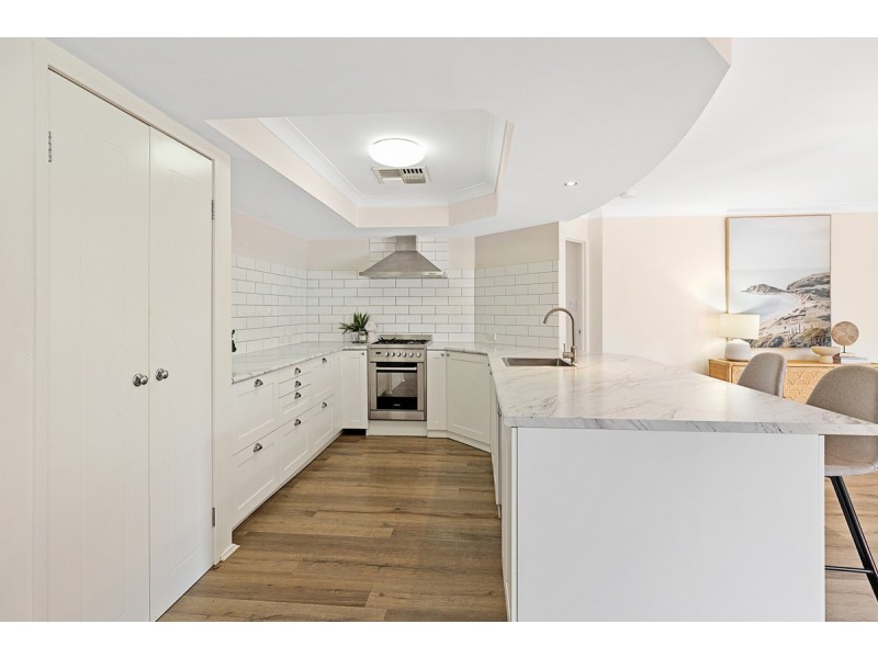 10 Lanyard Place, Redland Bay QLD 4165