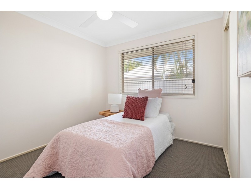 10 Lanyard Place, Redland Bay QLD 4165