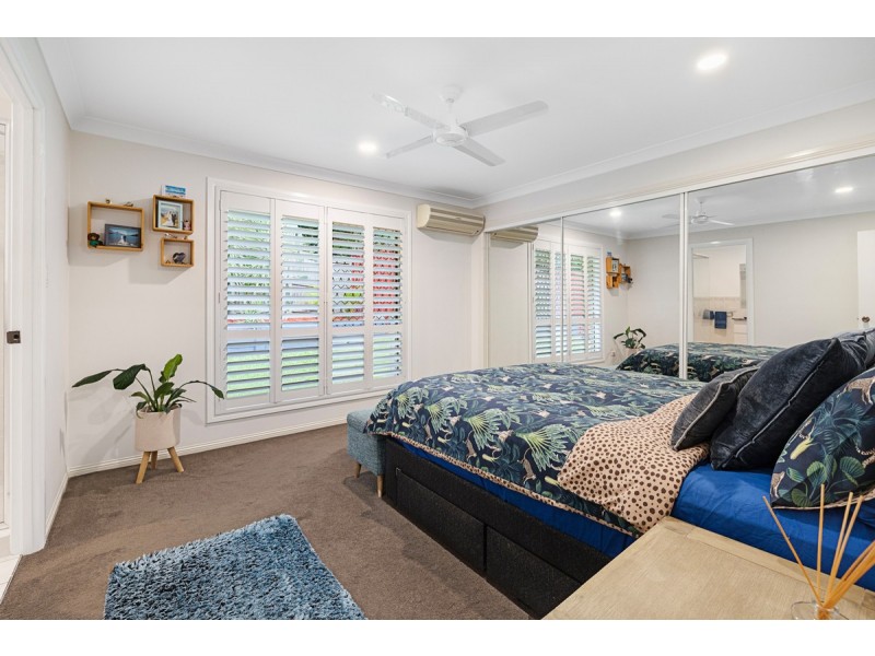 37 Wyncroft Street, Holland Park QLD 4121