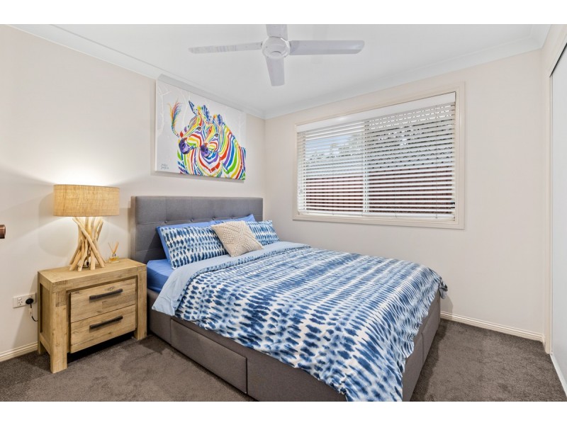 37 Wyncroft Street, Holland Park QLD 4121