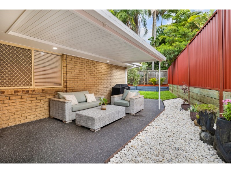 37 Wyncroft Street, Holland Park QLD 4121