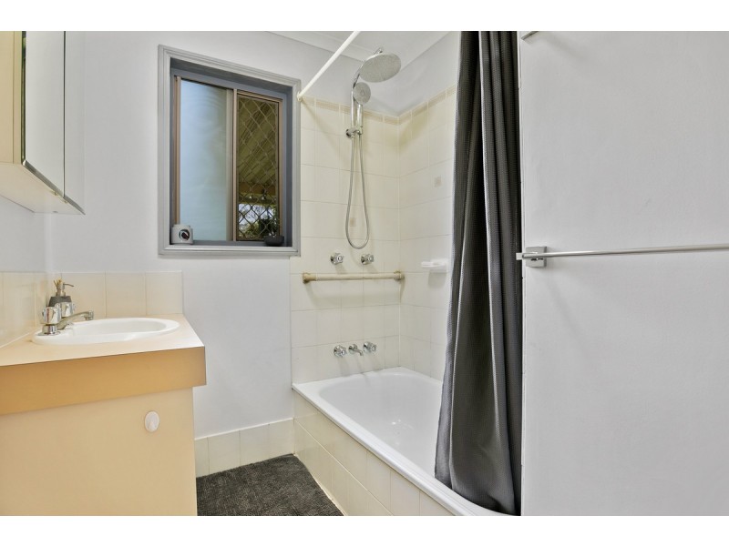 26 Penrose Avenue, Redland Bay QLD 4165