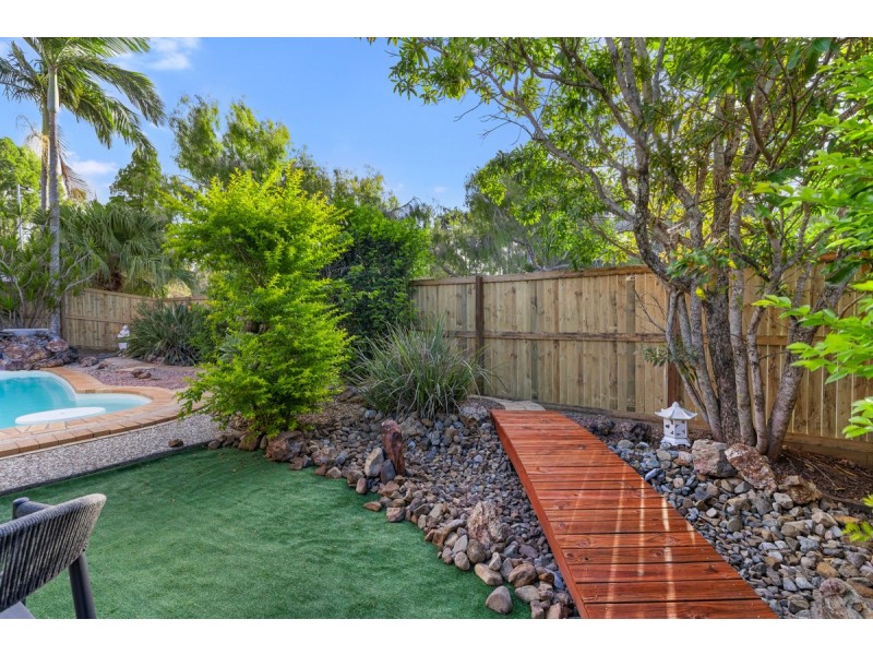 12 Bauhinia Street, Birkdale QLD 4159