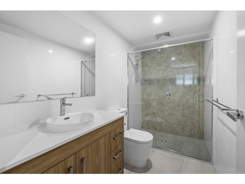 202/152-154 Middle Street, Cleveland QLD 4163