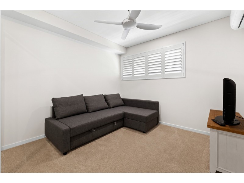 202/152-154 Middle Street, Cleveland QLD 4163