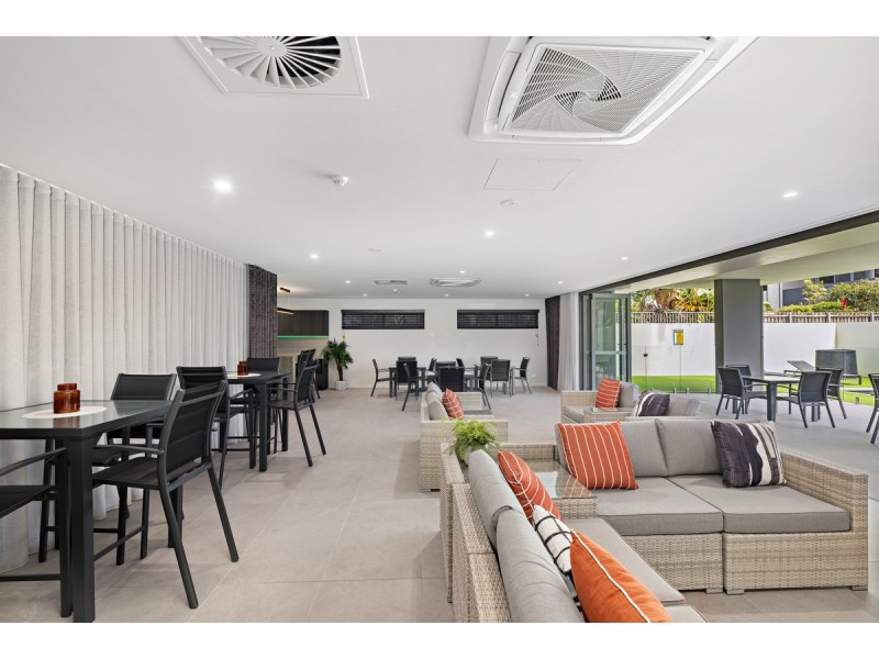 202/152-154 Middle Street, Cleveland QLD 4163