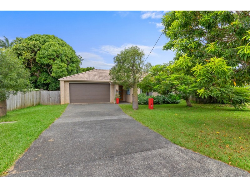 17-19 Tina Street, Redland Bay QLD 4165