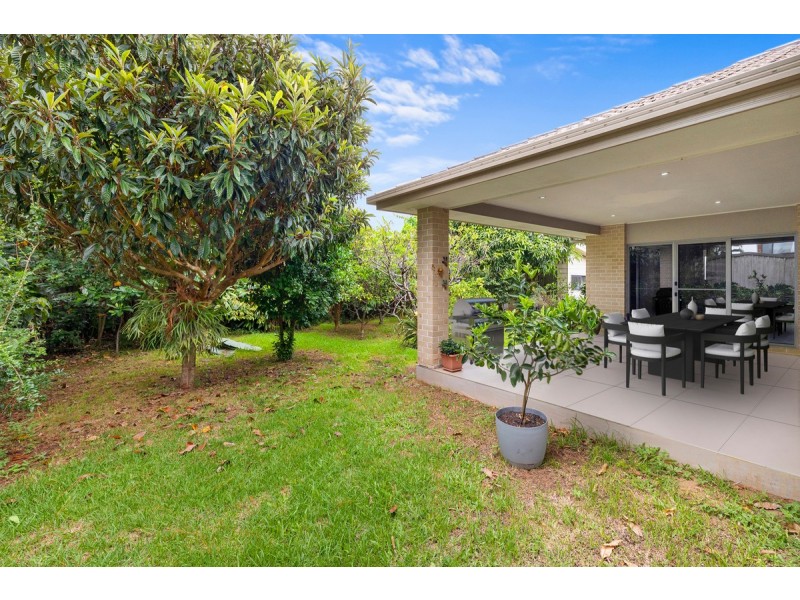 17-19 Tina Street, Redland Bay QLD 4165