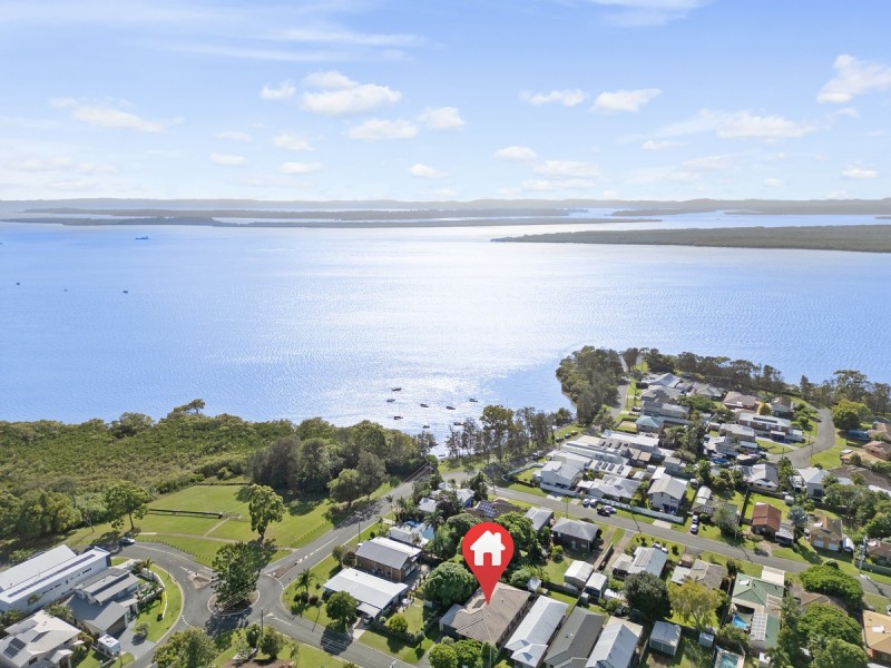 17-19 Tina Street, Redland Bay QLD 4165