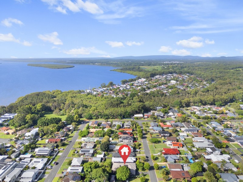 17-19 Tina Street, Redland Bay QLD 4165