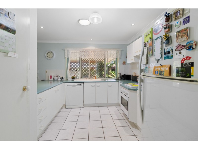 4 Kestrel Court, Victoria Point QLD 4165