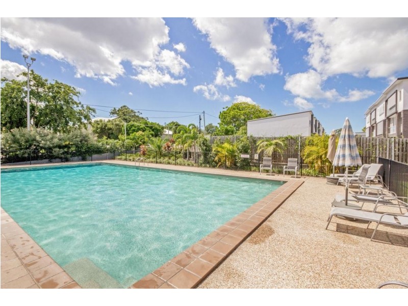 55/400 Tingal Road, Wynnum QLD 4178