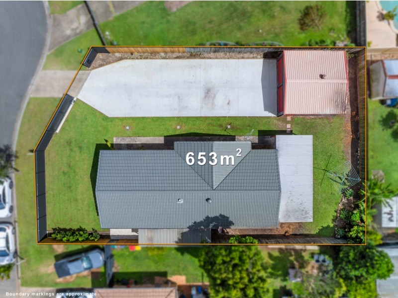 3 Terrier Court, Redland Bay QLD 4165
