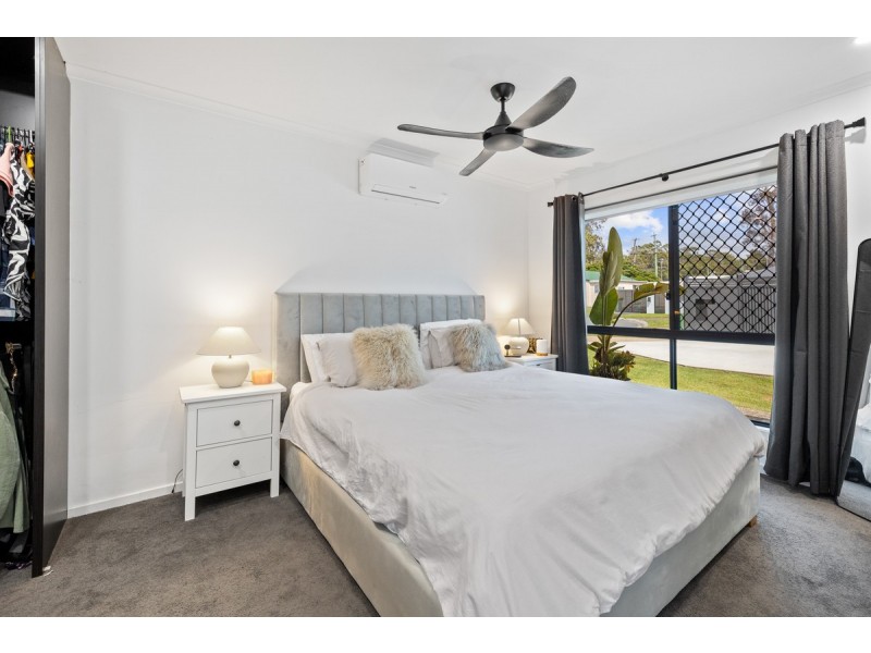 3 Terrier Court, Redland Bay QLD 4165