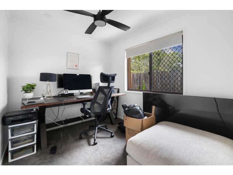 3 Terrier Court, Redland Bay QLD 4165