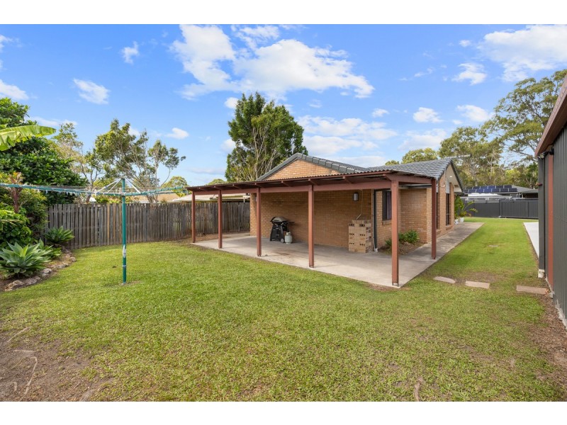3 Terrier Court, Redland Bay QLD 4165