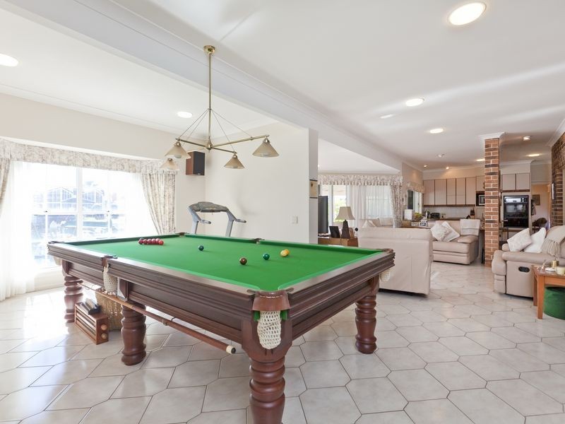 25 Captains Court, Raby Bay QLD 4163