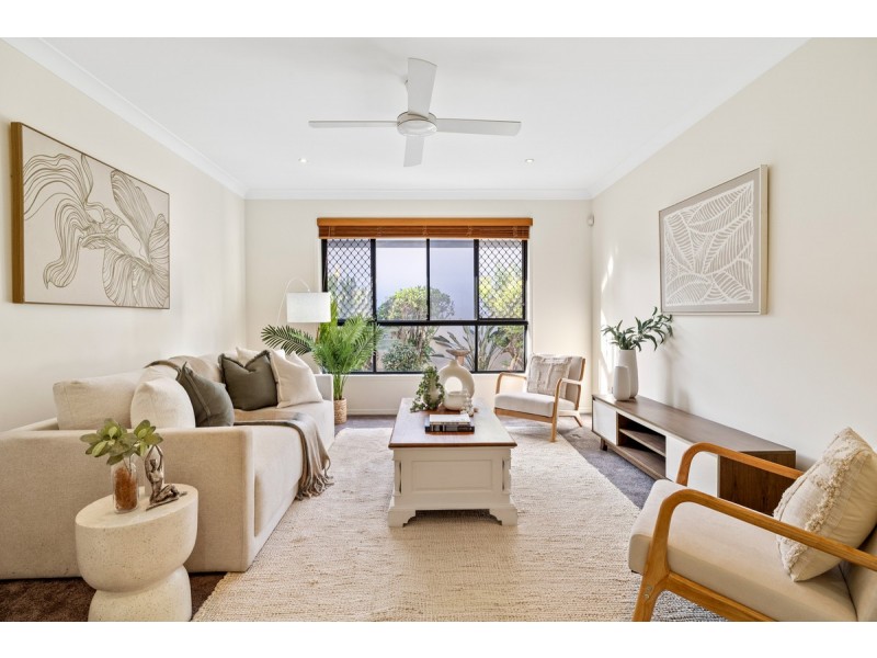 7 Cliff Close, Wakerley QLD 4154