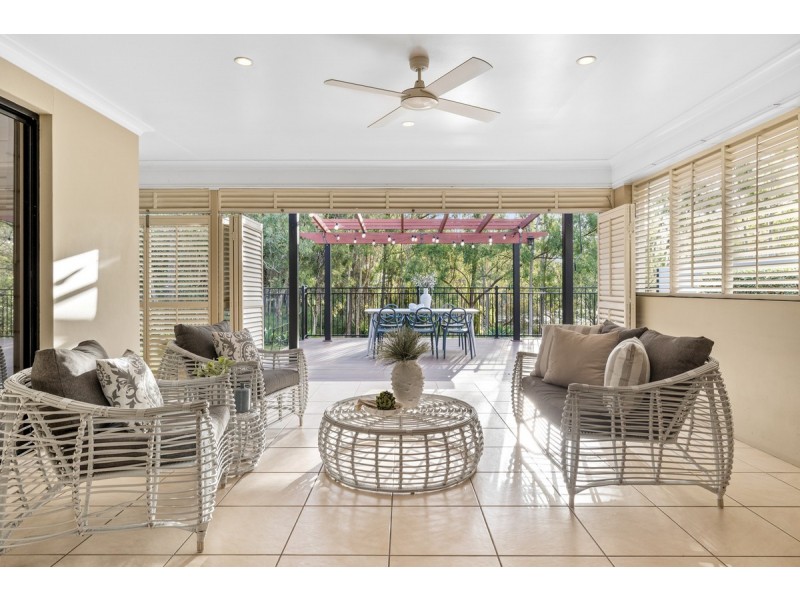 7 Cliff Close, Wakerley QLD 4154