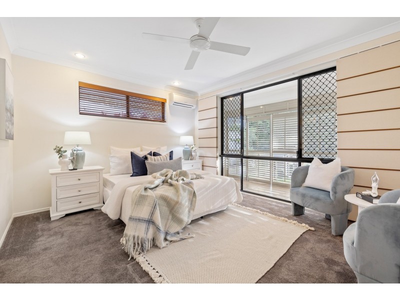 7 Cliff Close, Wakerley QLD 4154