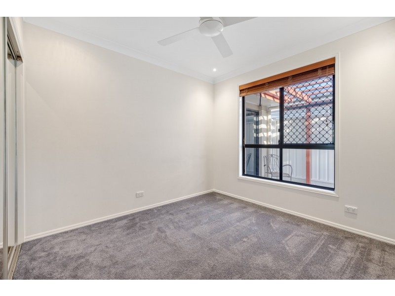 7 Cliff Close, Wakerley QLD 4154