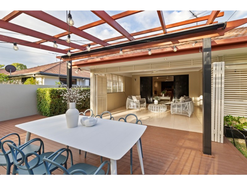 7 Cliff Close, Wakerley QLD 4154