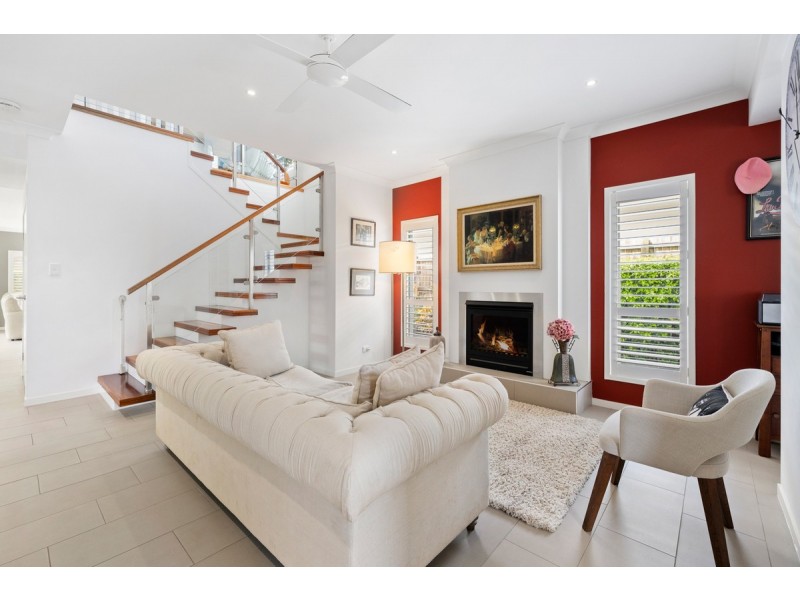 16 Clive Road, Birkdale QLD 4159