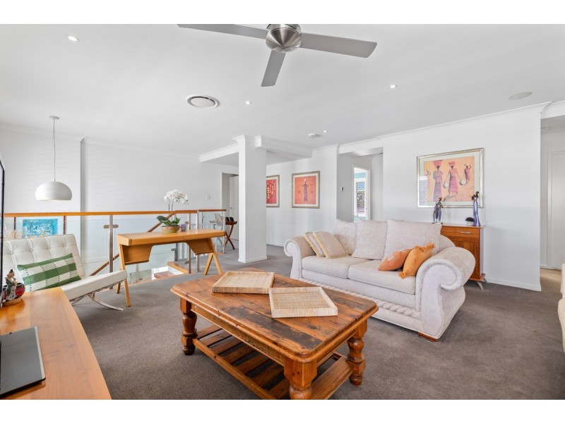 16 Clive Road, Birkdale QLD 4159