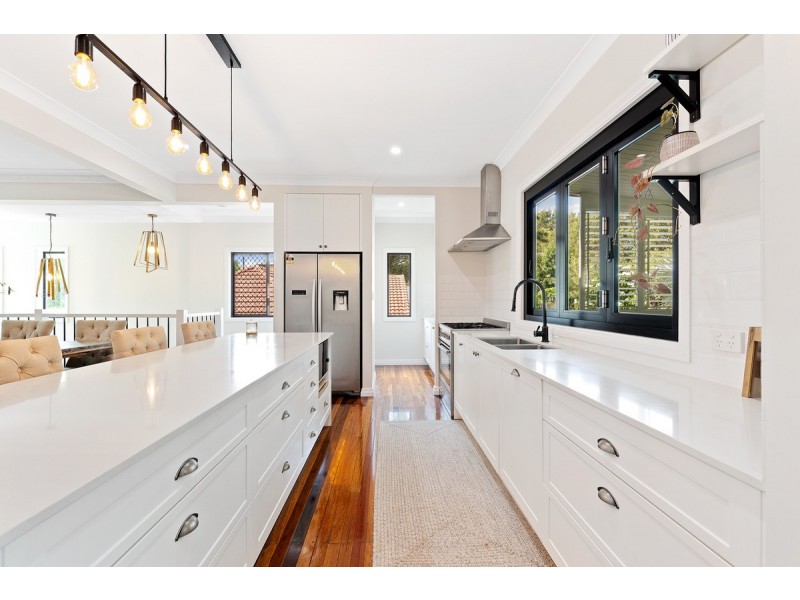 57 Broadwater Road, Mount Gravatt East QLD 4122